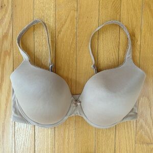 Victoria Secret - Body by Victoria Bra Size 34DDD